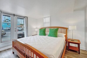 4 bedrooms, iron/ironing board, travel cot, free WiFi