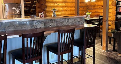 Welcome to Sleep Bear Log Home, Hemlock Valley, Sasquatch Mountain Ski Resort!