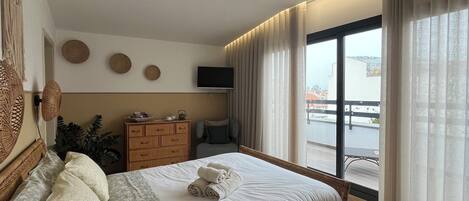 1 bedroom, WiFi, bed sheets