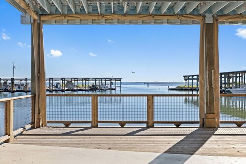 Gulf Coast Family Room- Steps from Laguna Madre #1