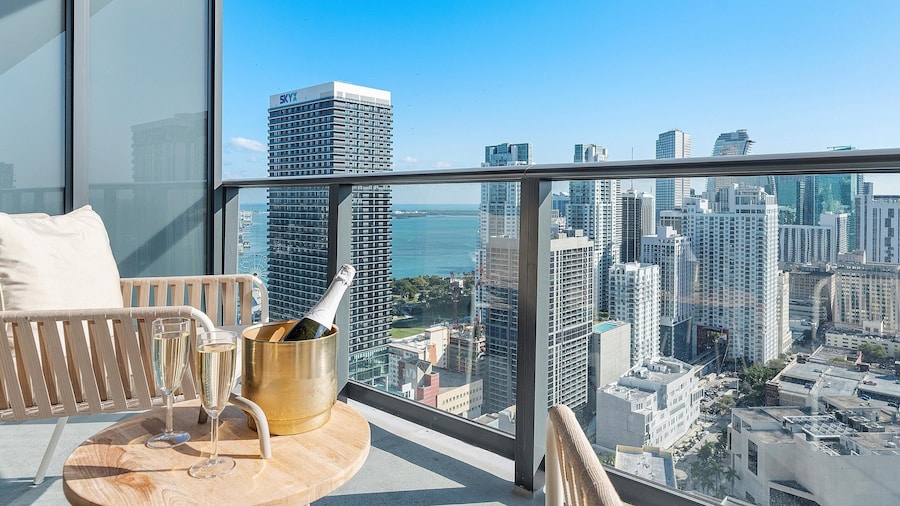 Miami Vacation rentals -Downtown Natiivo