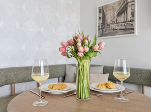 Premium Apartment, Balcony, Partial Ocean View | In-room dining