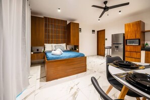 1 bedroom, iron/ironing board, free WiFi
