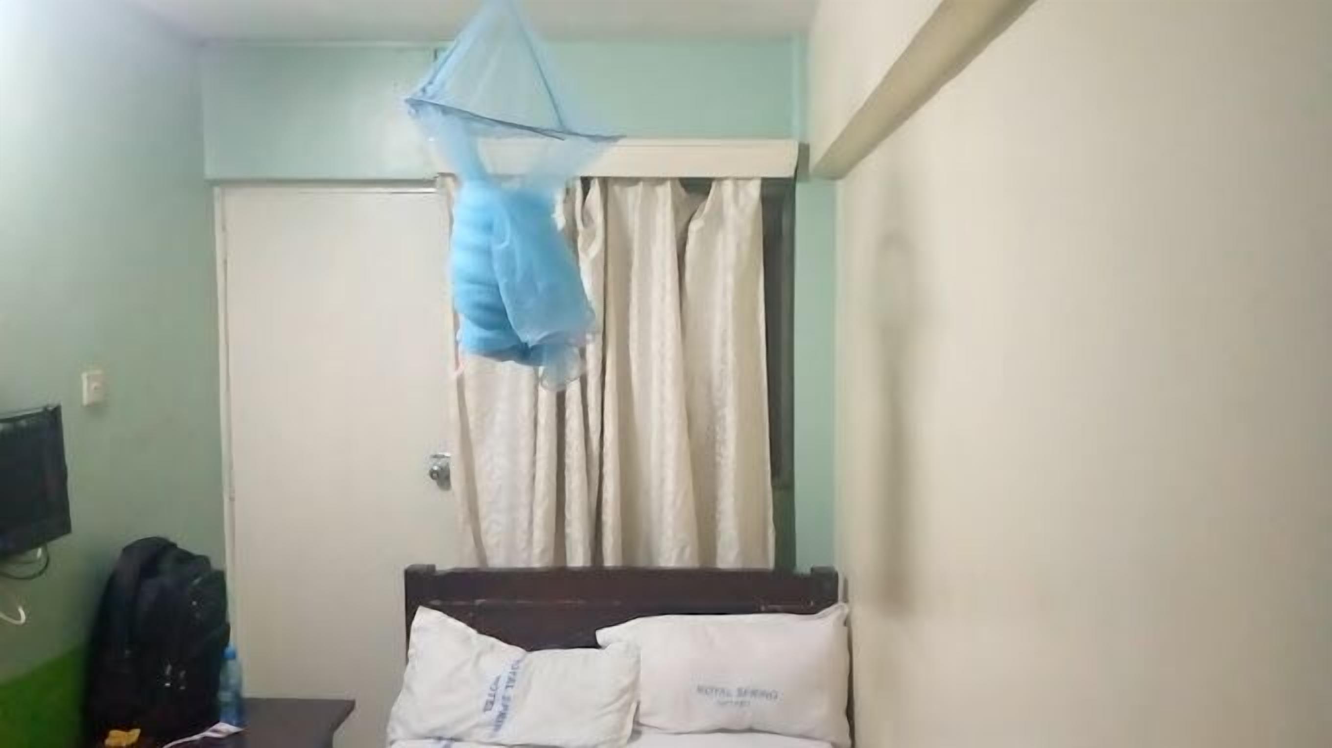 Wifi gratis y ropa de cama 