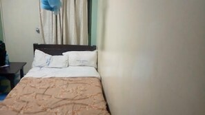 Standard Single Room, City View | Free WiFi, bed sheets - Hotel Royal Spring (Nakuru)