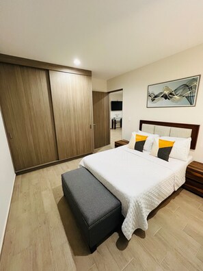 2 bedrooms, desk, iron/ironing board, free WiFi