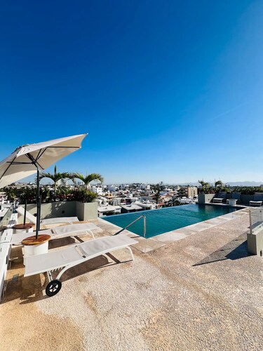 Modern Apartment | Swimming Pool | Centro Historico | Near Malecon