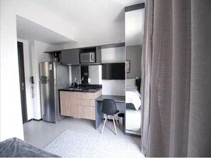 1 chambre, fer et planche à repasser, Wi-Fi, draps fournis