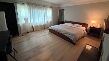 3 chambres, bureau, fer et planche à repasser, Wi-Fi gratuit