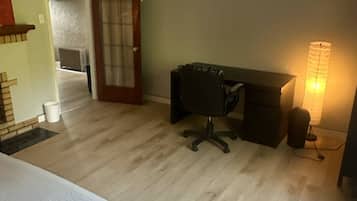 3 chambres, bureau, fer et planche à repasser, Wi-Fi gratuit