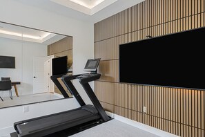 Fitness facility - New East Austin Modern, minutes to DT, Domain, & Airport (Austin)