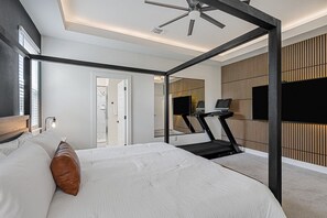 3 室のベッドルーム、アイロン / アイロン台、WiFi、ベッドシーツ
