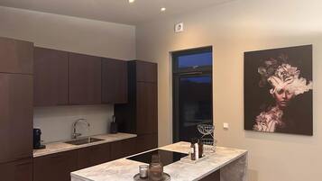 微波炉、烤箱、炉灶、洗碗机