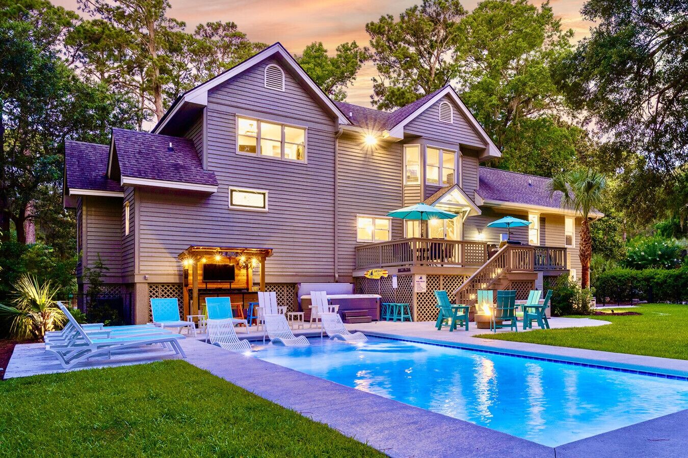 Lämmitetty uima-allas