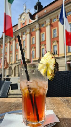 Outdoor dining - Cozy rest near the Aisch river (Bad Windsheim)