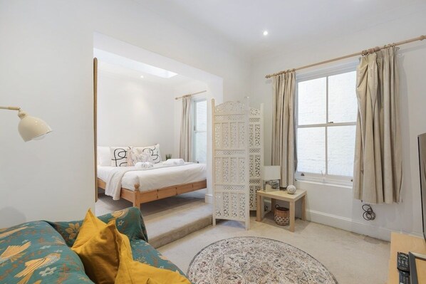 2 chambres, fer et planche à repasser, Wi-Fi gratuit, draps fournis