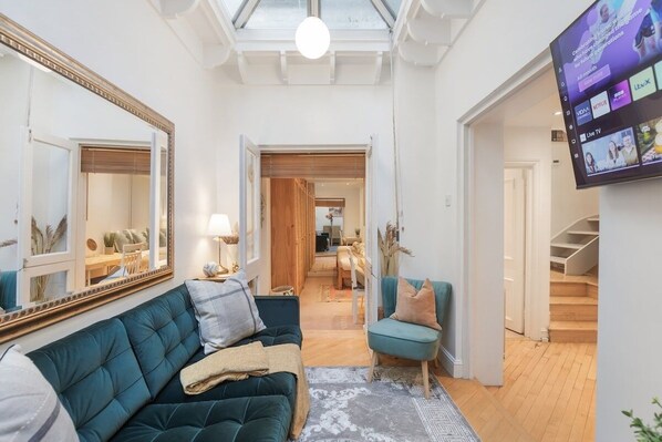 Televisión, videojuegos y tenis de mesa 