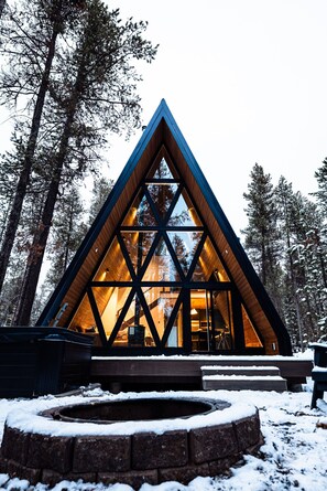 المنشأة من الخارج