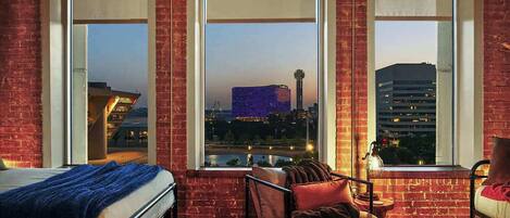 2 bedrooms, desk, iron/ironing board, travel cot