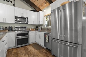 Electric kettle, toaster