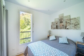 1 bedroom, iron/ironing board, free WiFi - Le Nid des Thermes - Climatisé vue montagne (Amélie-les-Bains-Palalda)