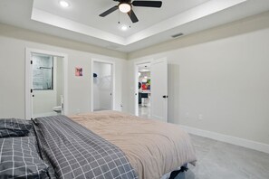 3 bedrooms, travel cot, WiFi, bed sheets