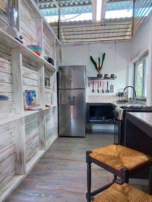 House, Courtyard View | Free WiFi - Casitas en la Jungla - Luz Tropical (Puerto Viejo de Talamanca)