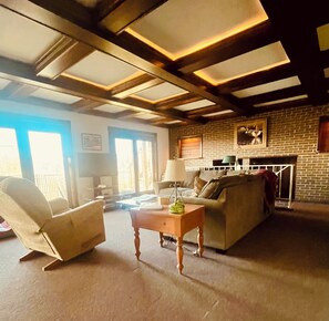 Smart TV, fireplace, books