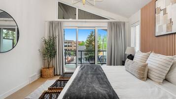 5 bedrooms, desk, free WiFi, bed sheets