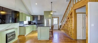 Sleeps 6 - Private Pool - Lake Views - End of the Road Lakehouse