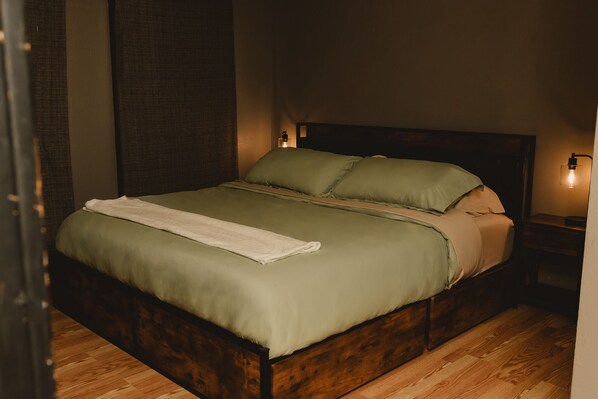 2 bedrooms, WiFi, bed sheets