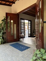 Fachada de la propiedad