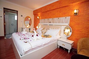 Executive Double Room | Free WiFi, bed sheets - Gold Suites Hotel Nakuru (Nakuru)