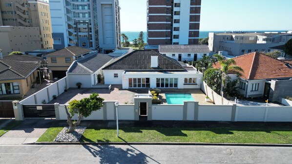Exterior - Sunset Events and Accommodation  (Gqeberha)