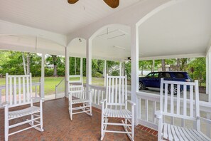 Terrace/patio - Home 1 Mi to Dtwn Conway: Great for Beach Days! (Conway)