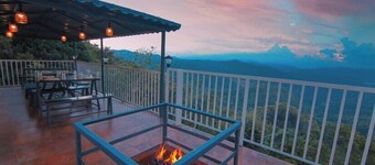 Bright Meadow Dam View Resort