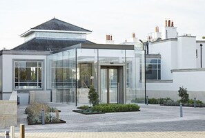 Exterior - Portmarnock Hotel And Golf Links (Portmarnock)