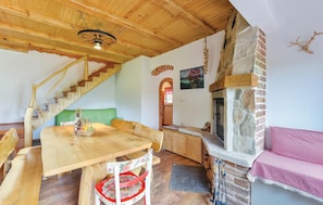 Dining - Lovely home in Gospic (Gospic)