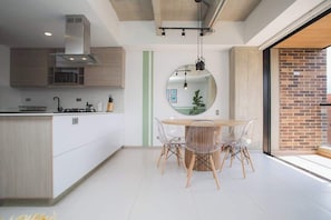 Apartment, Multiple Beds, Balcony, City View (Ekkos 902)
