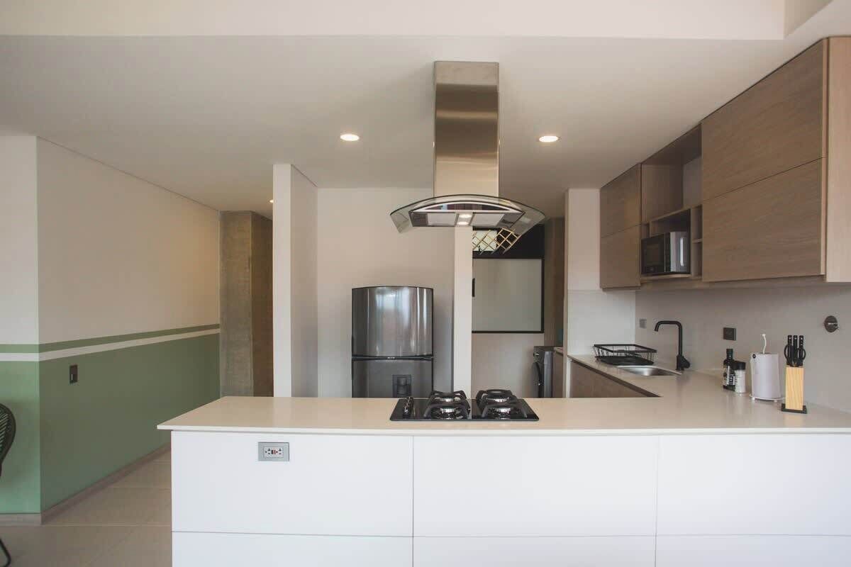 Leilighet, flere senger, balkong, byutsikt (Ekkos 902) | Eget kjøkken | Kaffetrakter/tekoker