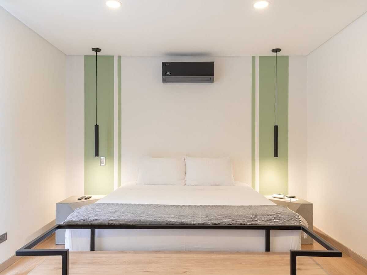 Apartment, Multiple Beds, Balcony, City View (Ekkos 602) | 3 bedrooms, individually decorated, individually furnished, bed sheets