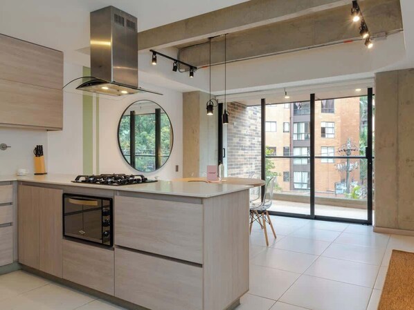 Apartment, Multiple Beds, Balcony, City View (Ekkos 302) | Private kitchen | Coffee/tea maker