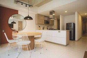 Apartment, Multiple Beds, Balcony, City View (Ekkos 301) | Private kitchen