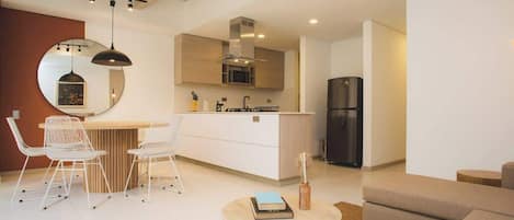 Apartment, Multiple Beds, Balcony, City View (Ekkos 301) | Interior