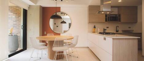 公寓, 多張床, 露台, 城市景 (Ekkos 301) | 私人廚房 | 咖啡機/沖茶器