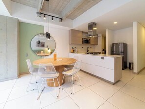 Apartment, Multiple Beds, Balcony, City View (Ekkos 201) | 3 bedrooms, individually decorated, individually furnished, bed sheets