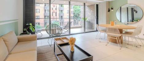 Apartment, Multiple Beds, Balcony, City View (Ekkos 201) | Living area