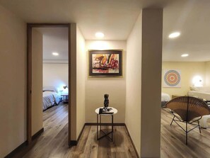 3 habitaciones, decoración personalizada y muebles diferentes 