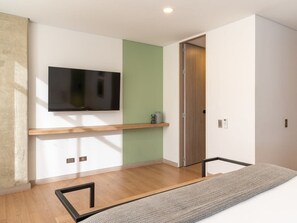 Apartment, Multiple Beds, Balcony, City View (Ekkos 601) | 3 bedrooms, individually decorated, individually furnished, bed sheets