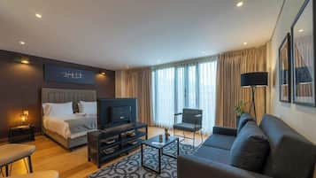 Departamento, 1 cama Queen size y sofá cama, balcón, vista a la ciudad (La Primera 211) | Área de sala de estar